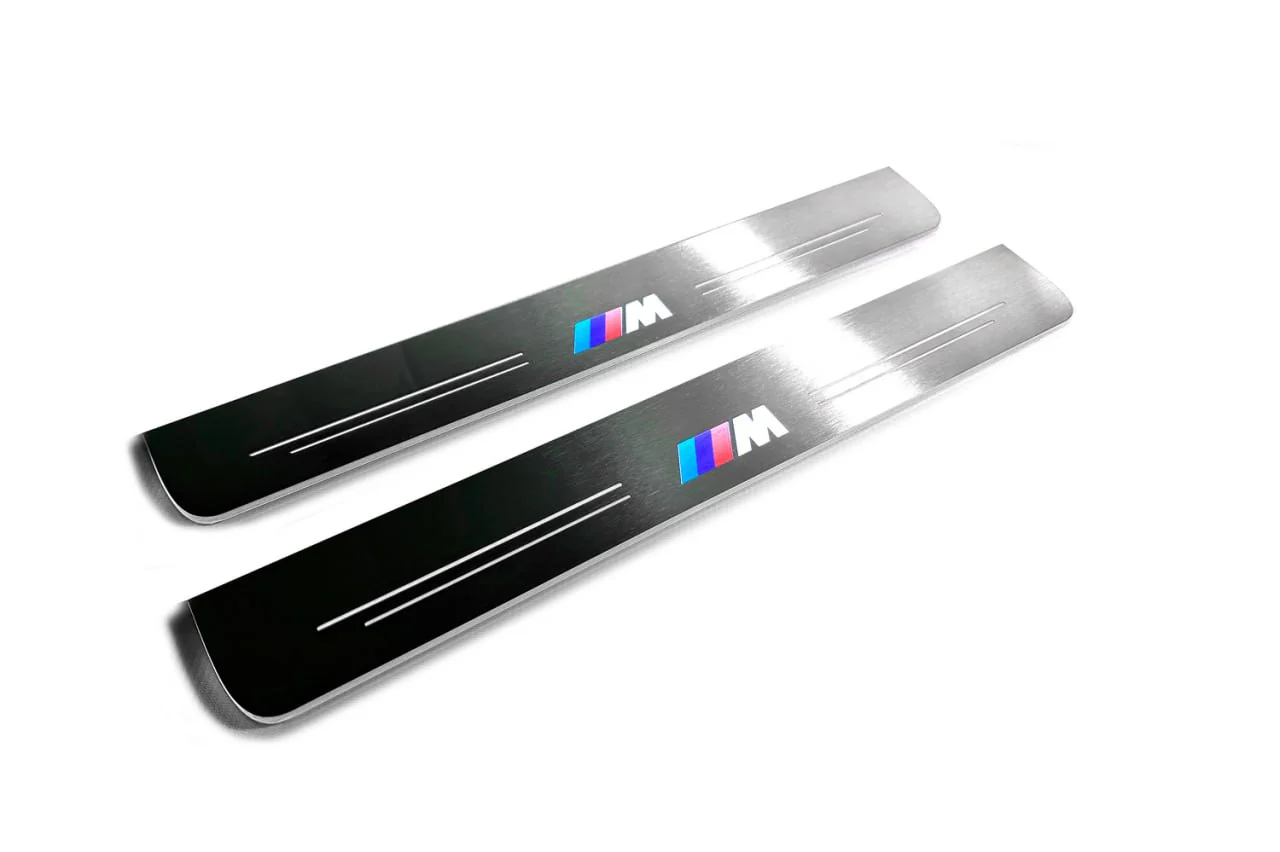 BMW 5 G90 2024+ Led Door Sill Pro with M logo - Image 5