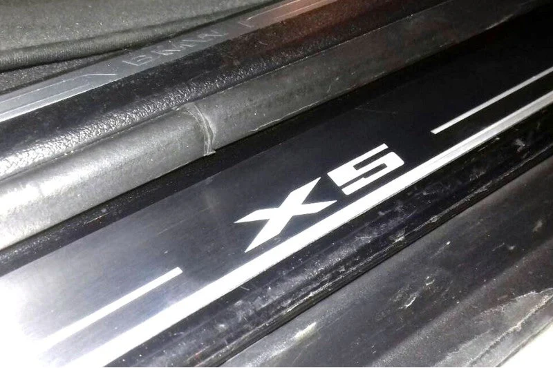 BMW X5 F15 2013-2018 LED Door Sill With X5 Logo - Image 19