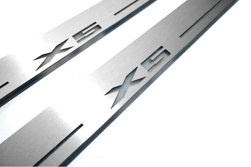 BMW X5 G05 2019+ Led Sill Plates With X5 Logo - Image 8