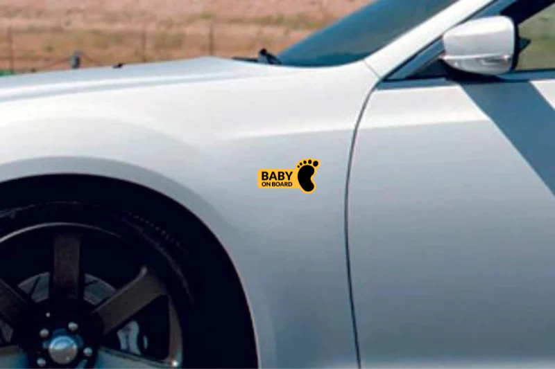 Car emblem badge for fenders with Baby on Board logo - Image 2