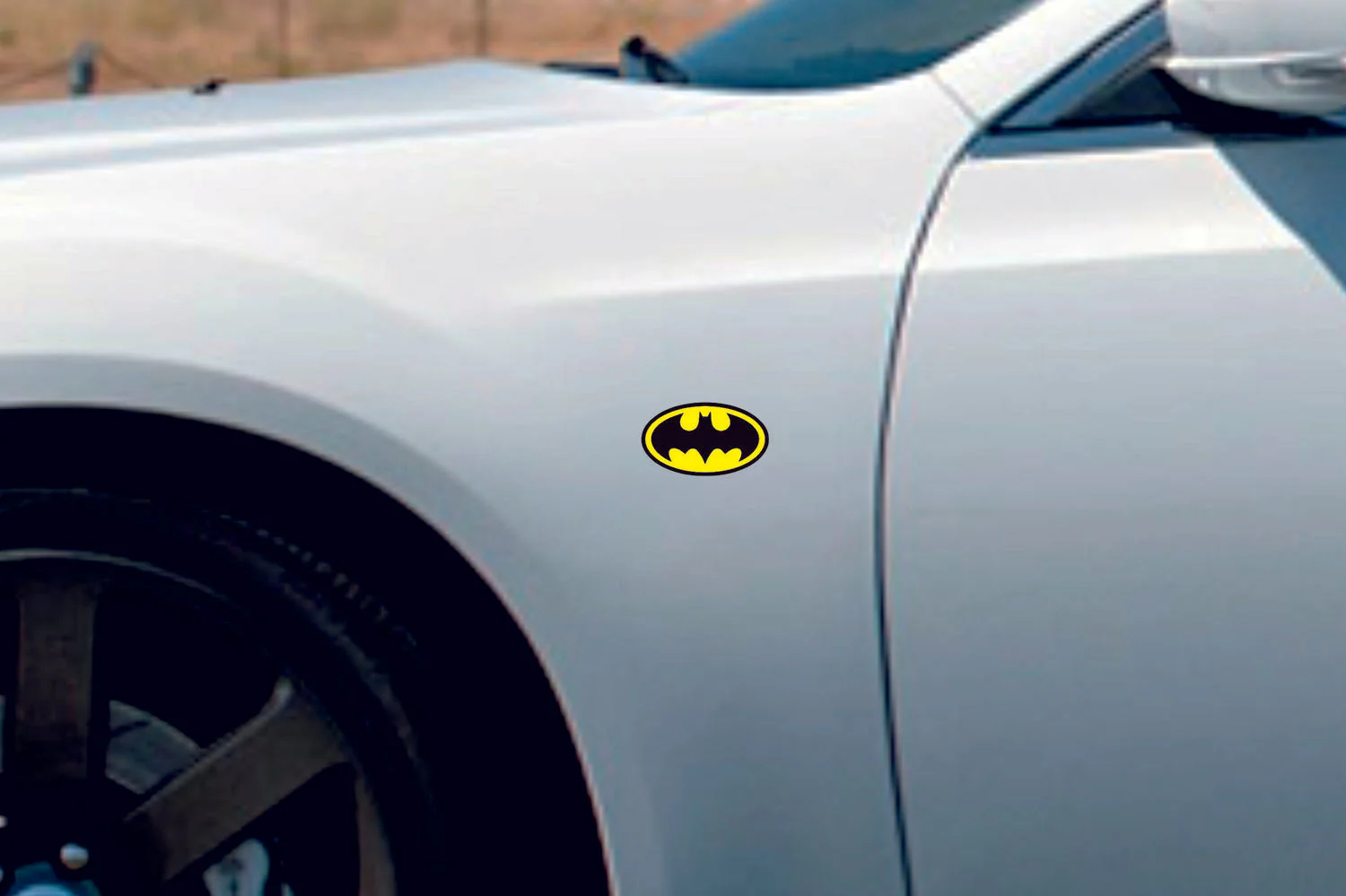 Car emblem badge for fenders with Batman logo - Image 2