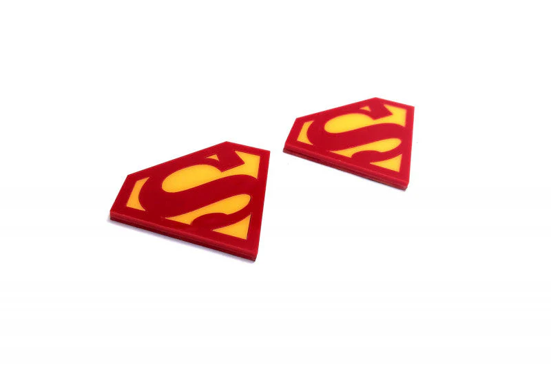 Car emblem badge for fenders with logo Superman - Image 3
