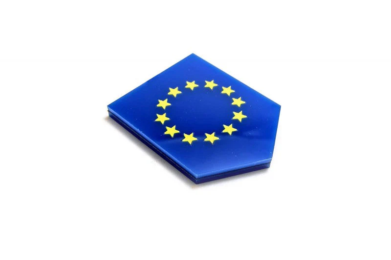 Car emblem badge with flag of European Union - Image 3