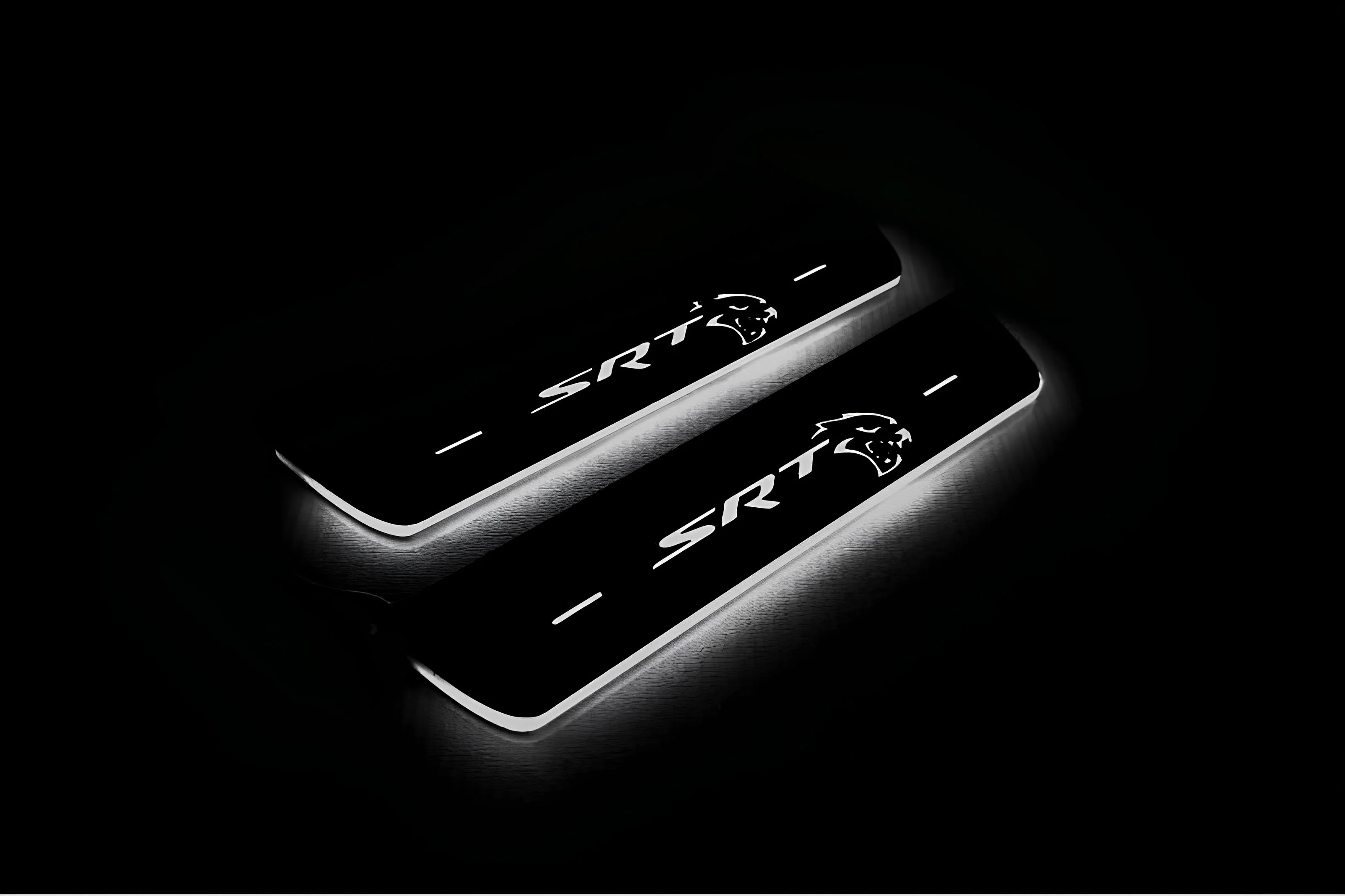 Chrysler 300C II 2011+ Door Sill Led Plate With SRT HELLCAT Logo - Image 18