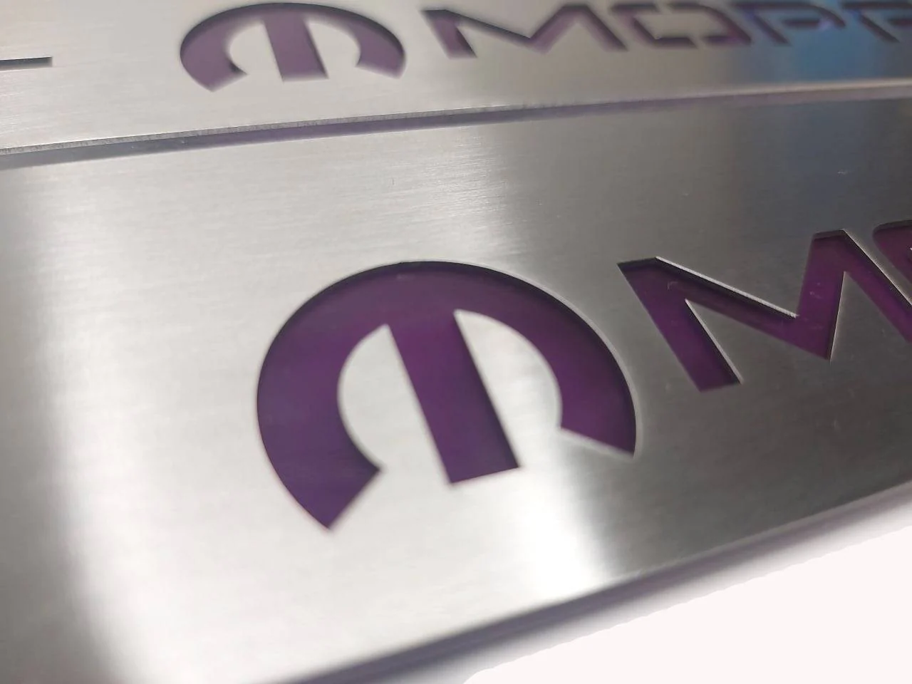 Dodge Charger 2023+ Door Sill Led Plate With MOPAR Logo - Image 2