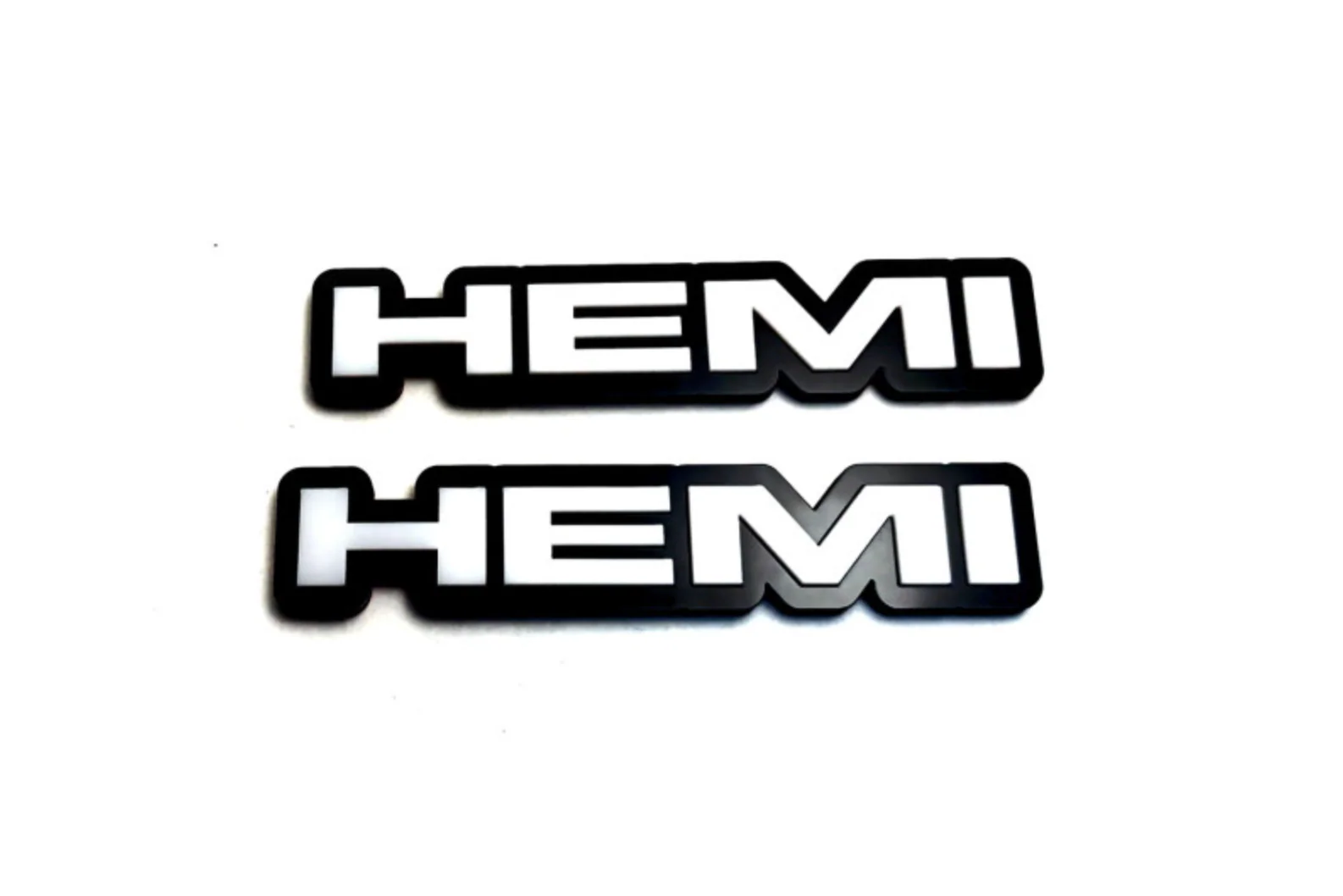 DODGE emblem for fenders with HEMI logo - Image 3