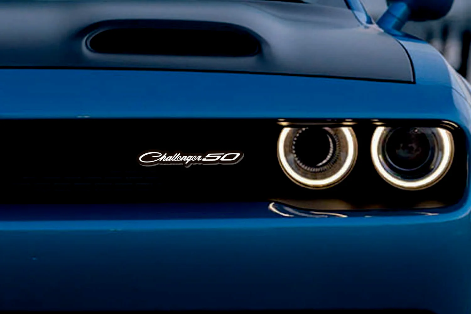 Dodge Radiator grille emblem with Dodge Challenger 50 logo - Image 2