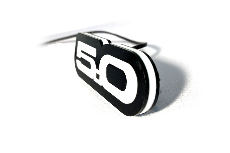 Ford Illuminated LED Radiator Grille Emblems and Badges with Mustang 5.0 (type 1) logo - Image 7
