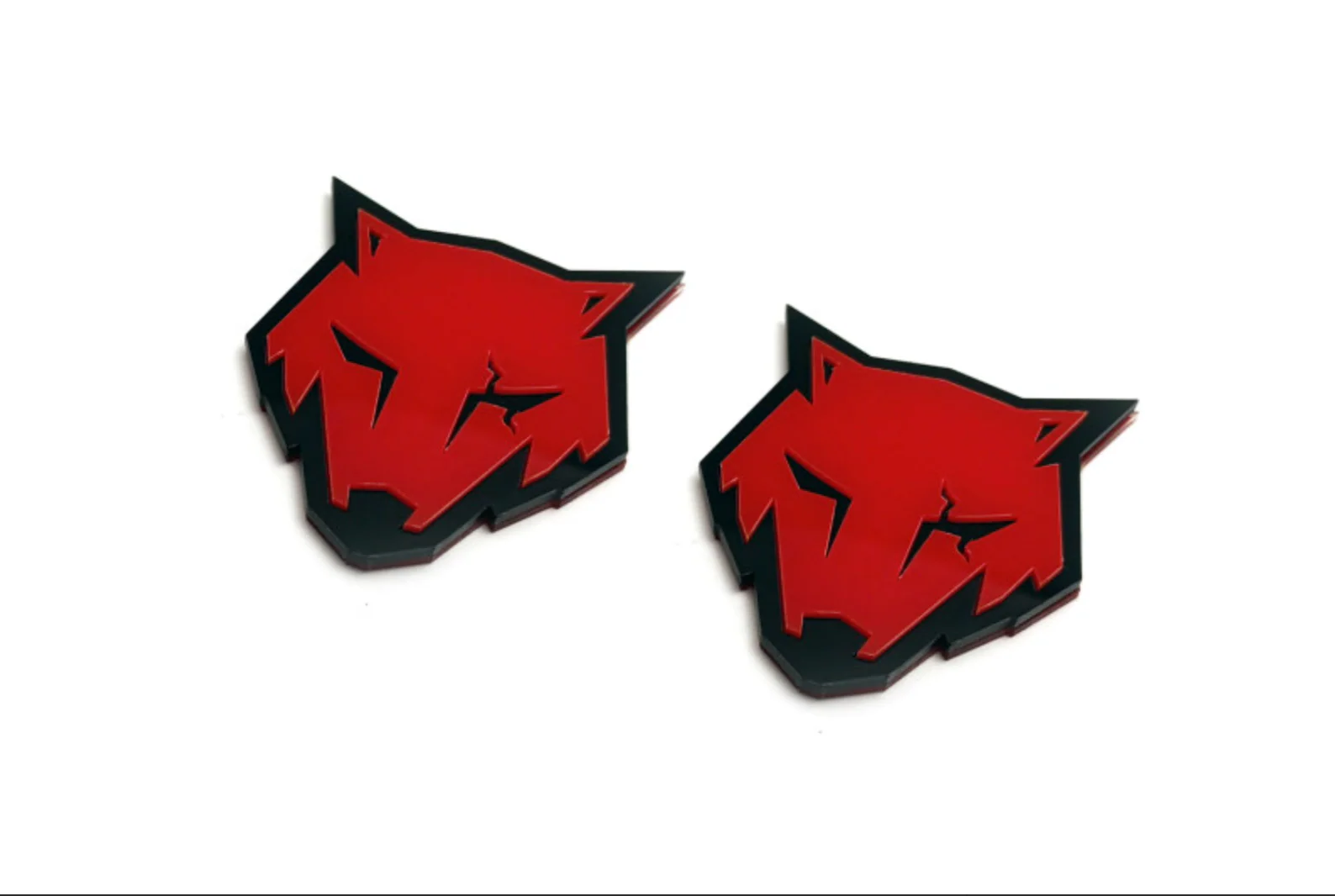 Ford Mustang emblem for fenders with Coyote logo - Image 3