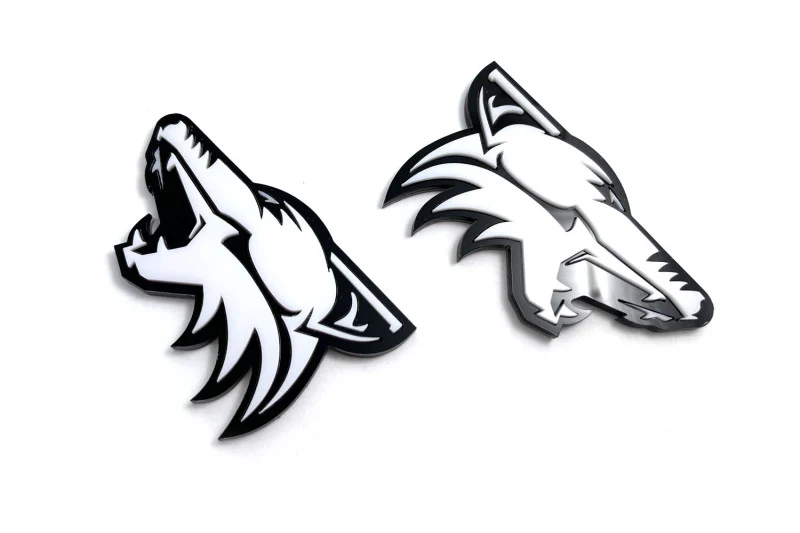 Ford Mustang emblem for fenders with Coyote logo (type 3) - Image 3