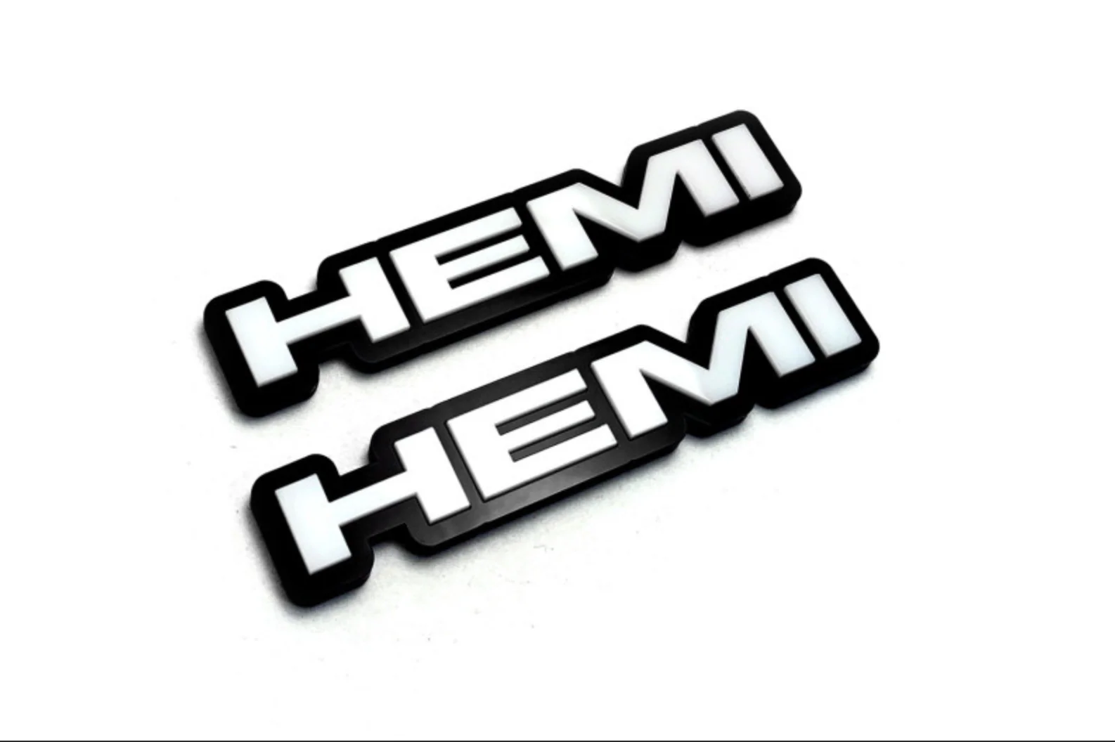 Chrysler emblem for fenders with HEMI logo - Image 3