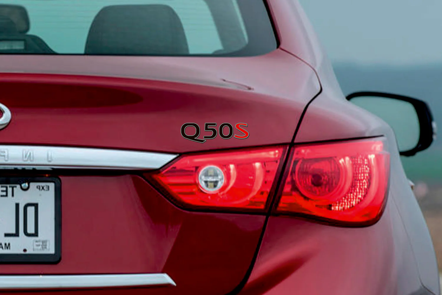 Infiniti Q50 2013+ tailgate trunk rear 3D emblem with Q50S logo (type MIXT) - Image 2