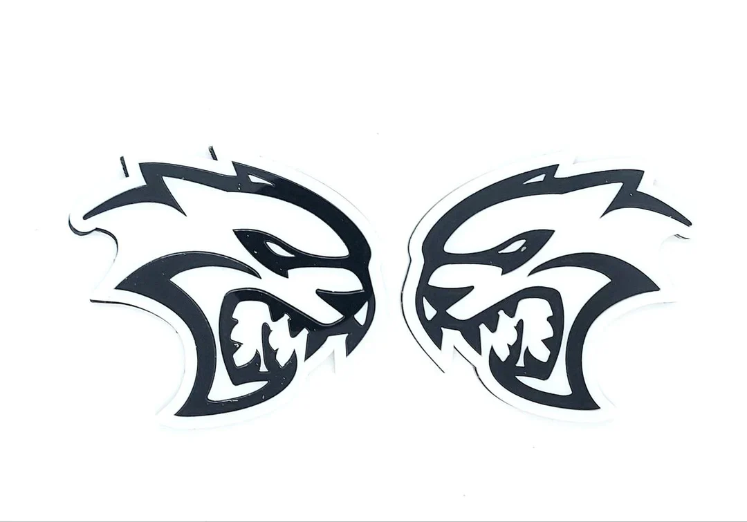 Jeep emblem for fenders with Hellcat logo - Image 4