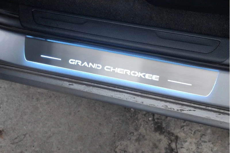 Jeep Grand Cherokee IV 2010-2021 Door Sill Protectors With Logo Grand Cherokee - Image 10