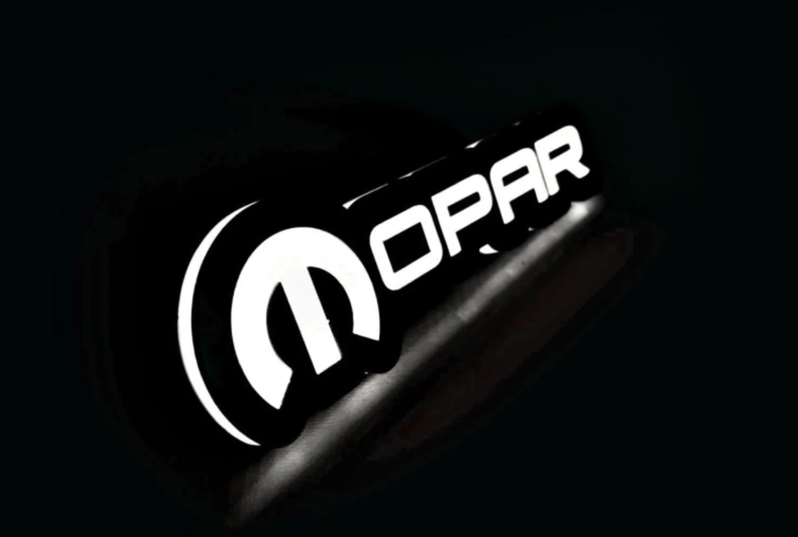 Chrysler Illuminated LED Radiator Grille Emblems and Badges with Mopar (type 2) logo - Image 7