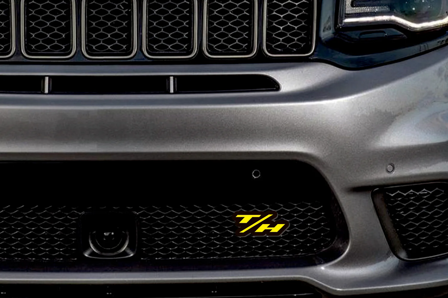 Jeep Illuminated LED Radiator Grille Emblems and Badges with Trackhawk T/H logo - Image 2
