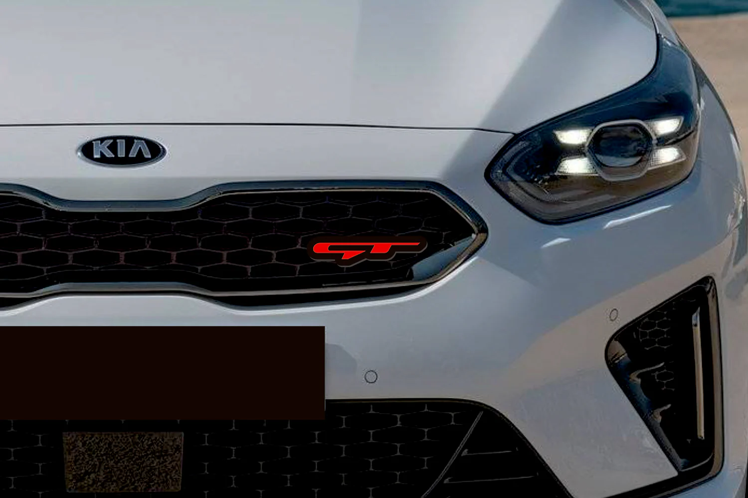 KIA Illuminated LED Radiator Grille Emblems and Badges with KIA GT logo - Image 2