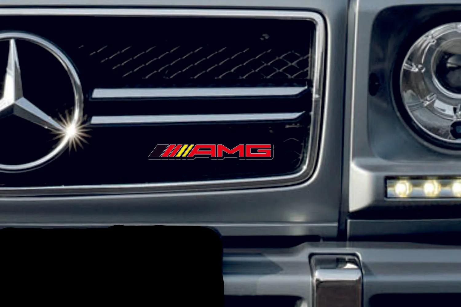 Mercedes G-Class Emblem & Badge Set - Grille and Tailgate AMG logo (Type 2) - Image 3