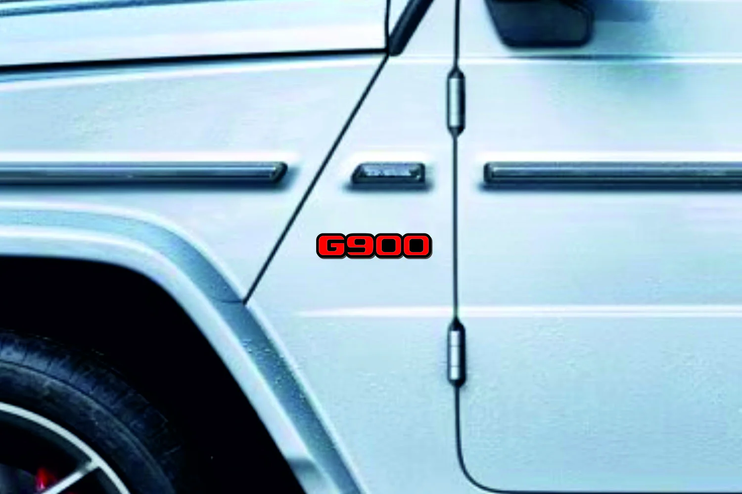 Mercedes G-Class Emblem & Badges set with G900 logo - Image 5
