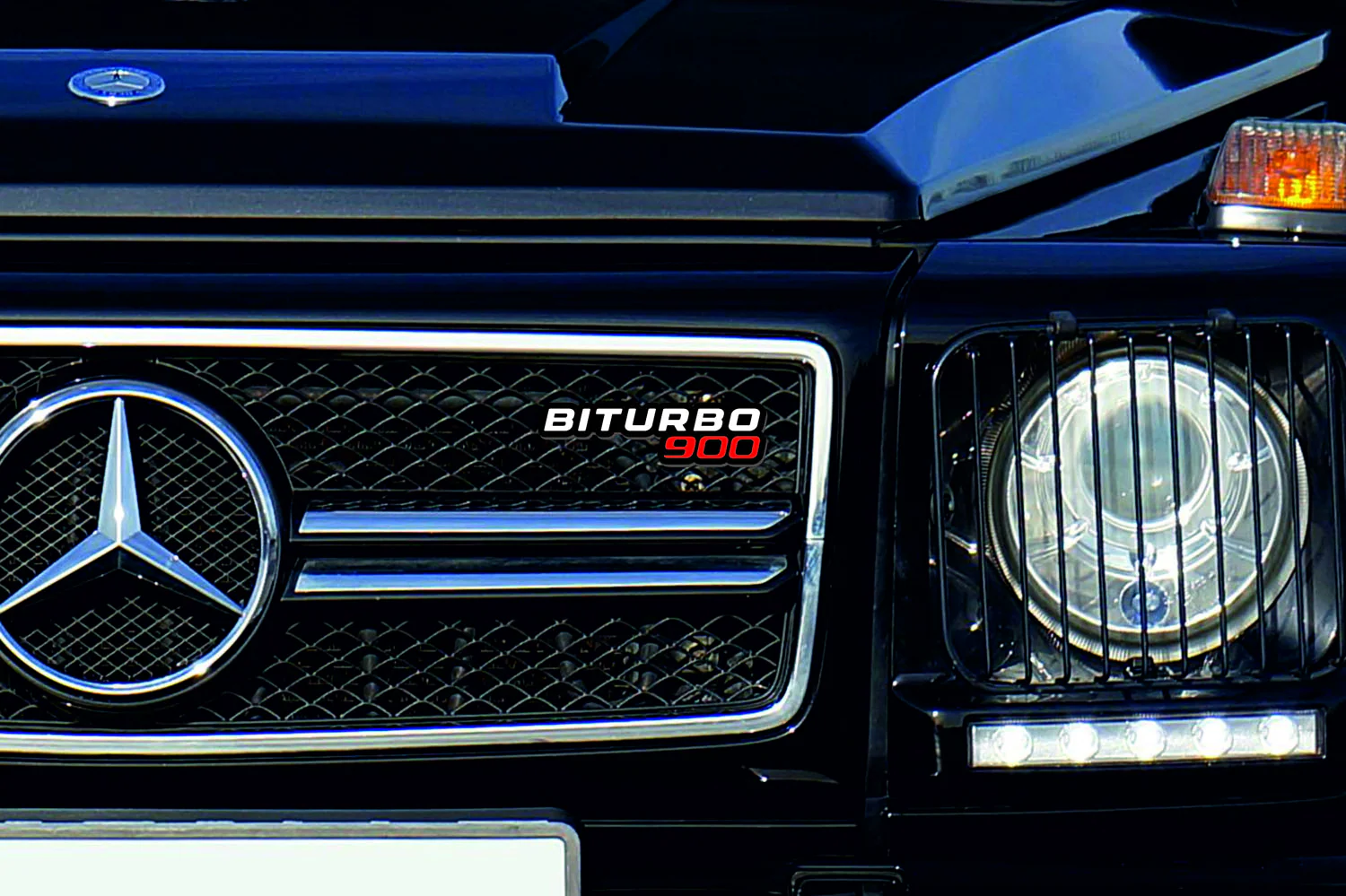 Mercedes G-Class Radiator grille emblem with BiTurbo G900 logo - Image 2