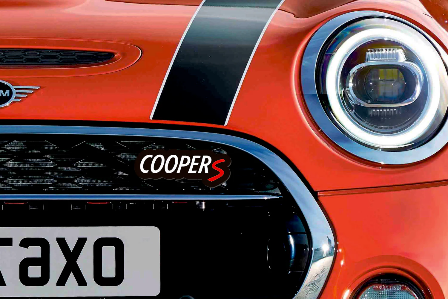Mini Illuminated LED Radiator Grille Emblems and Badges with Cooper S (type 1) logo - Image 2