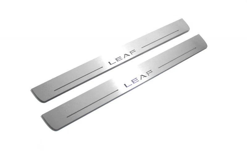Nissan Leaf II 2017+ LED Door Sills With Logo Leaf - Image 5