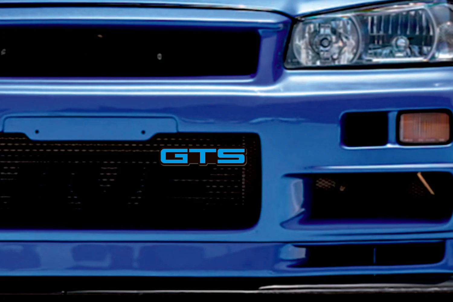 Nissan Radiator grille emblem with GTS logo - Image 2