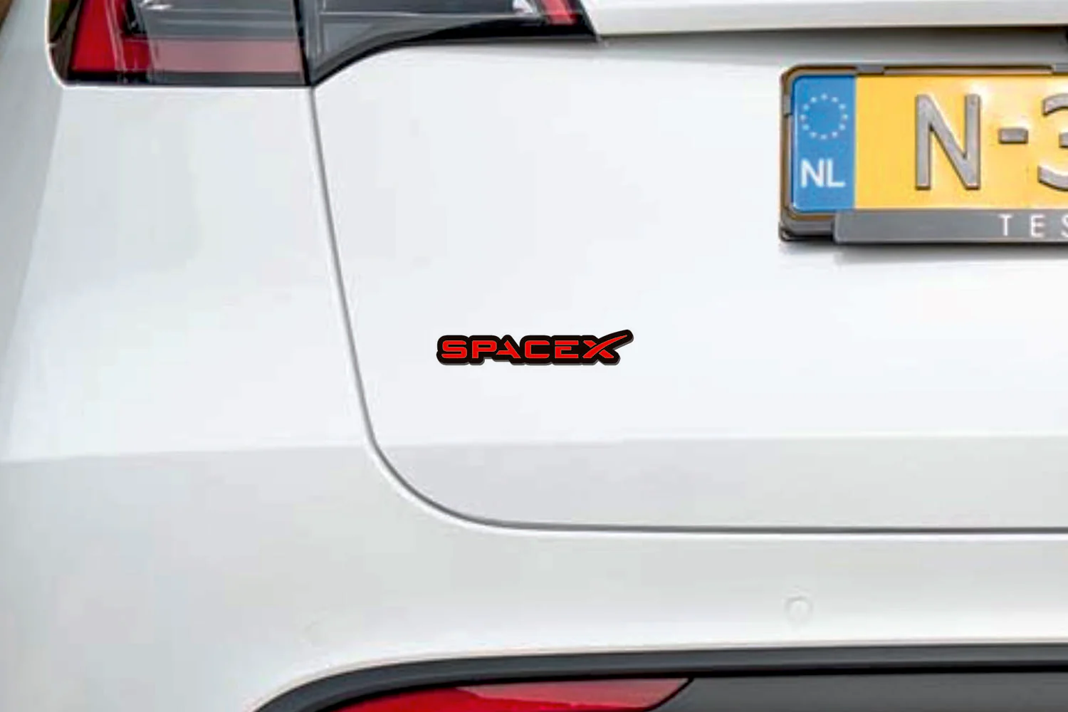 Tesla Emblem & Badge Set - Grille and Tailgate SpaceX logo - Image 3
