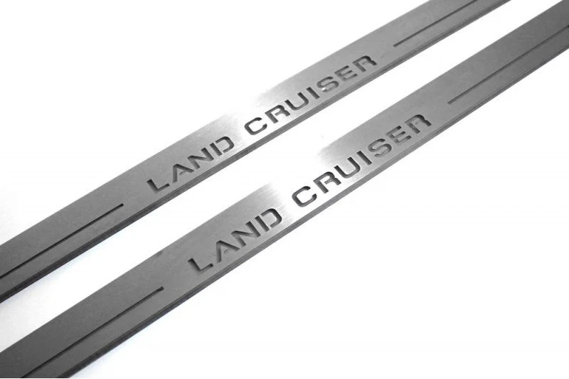 Toyota LC 200 2007-2021 Auto Door Sill Plates With Logo Land Cruiser - Image 8