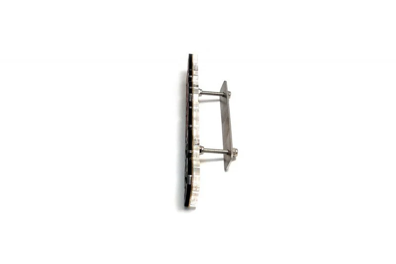 Toyota Radiator grille emblem with Tundra III logo (Tricolor) - Image 4