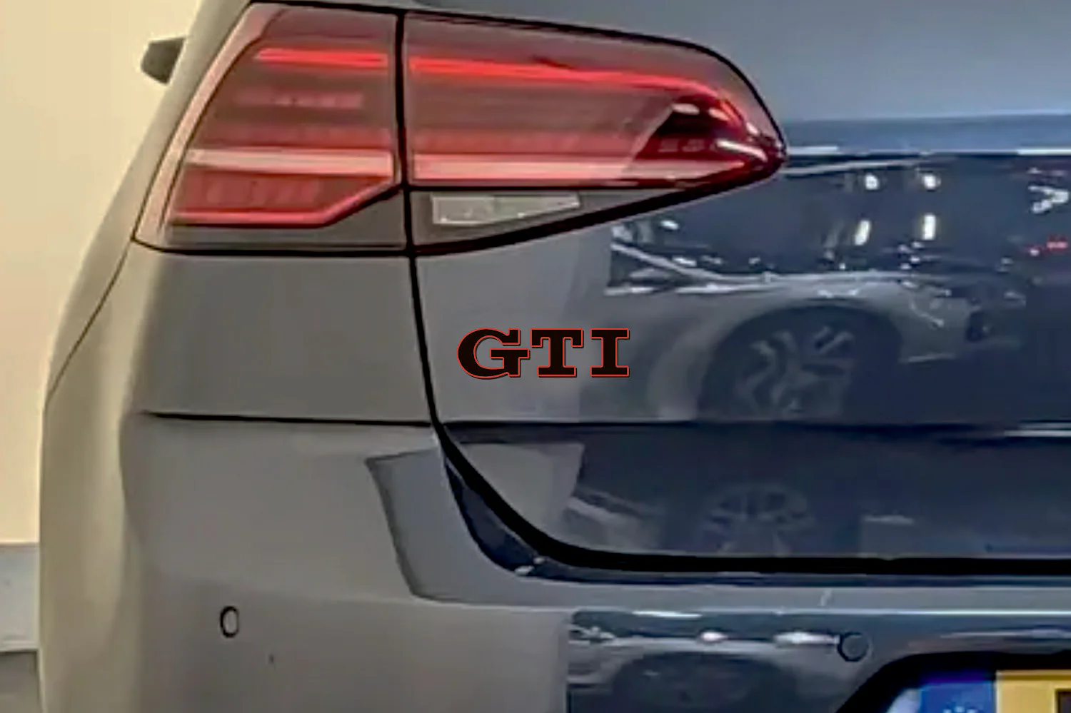 Volkswagen tailgate trunk rear 3D emblem with GTI logo (type MIXT) Var. 1 - Image 2